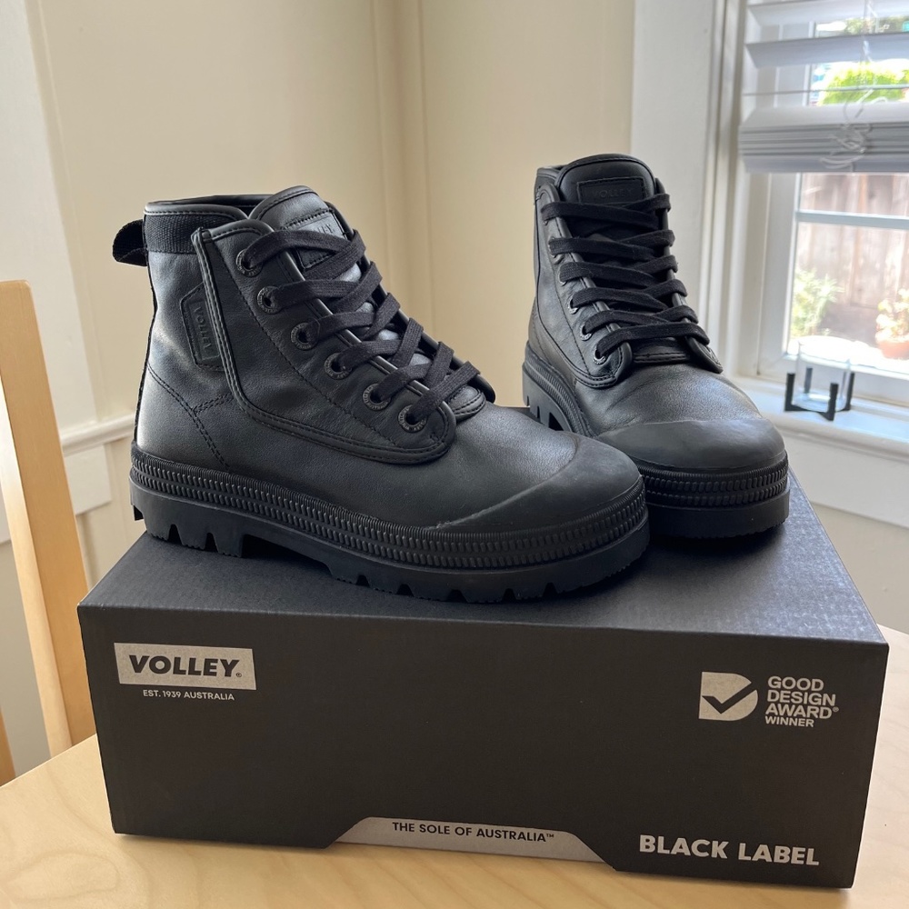 Volley Overgrip Leather Lace-Up Boots / Sneakers